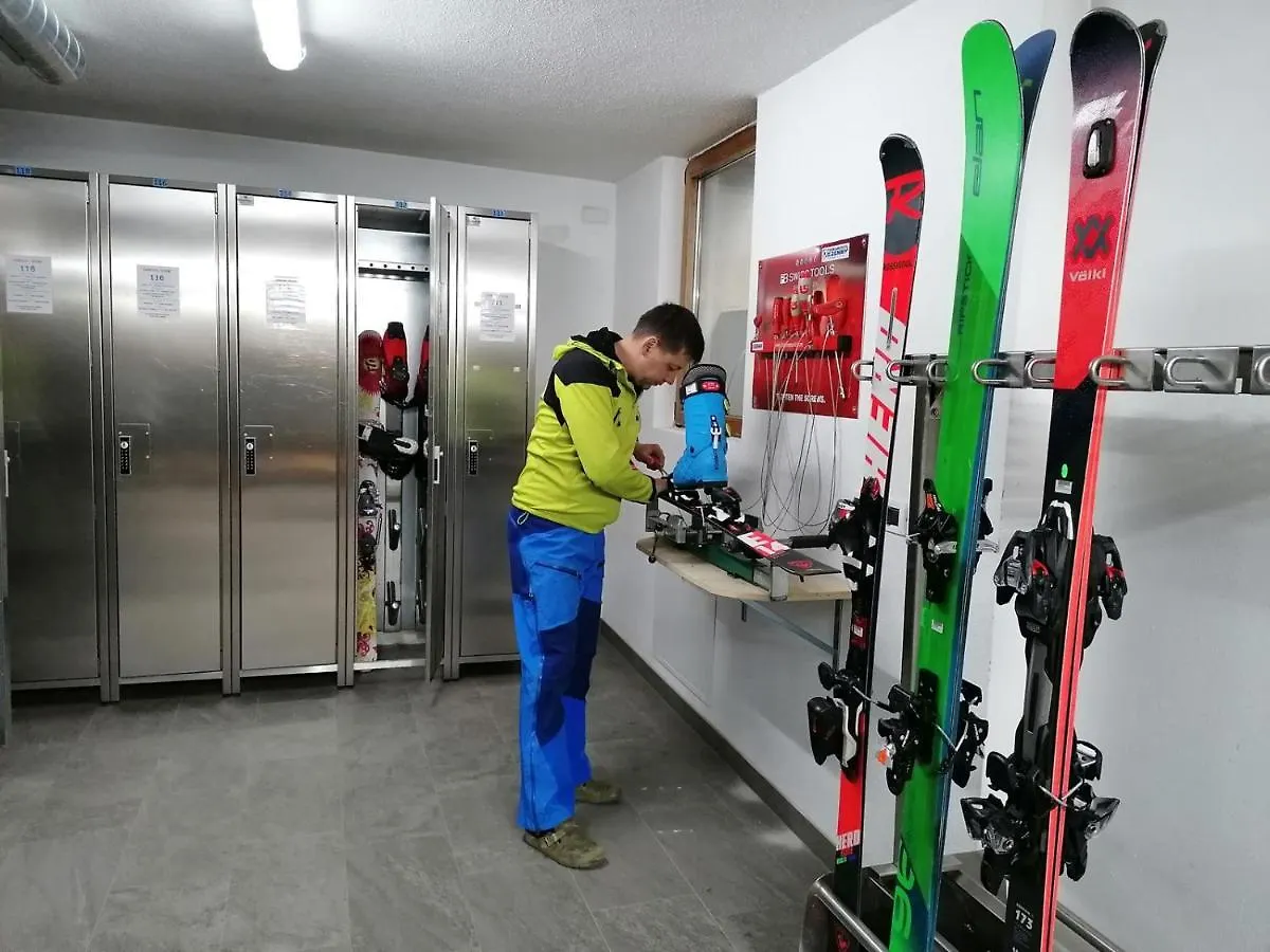 ***  Hotel Le Alpi Ливиньо Италия