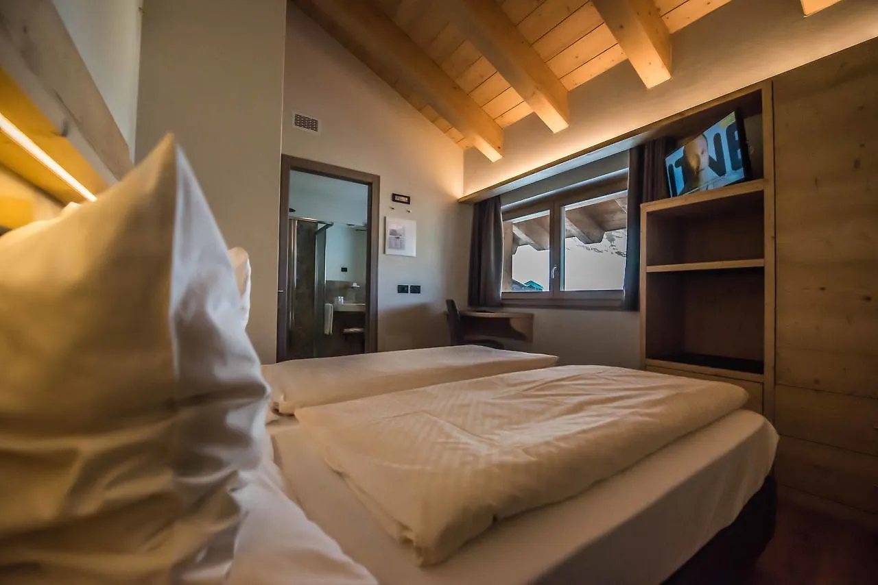 Hotel Le Alpi Ливиньо
