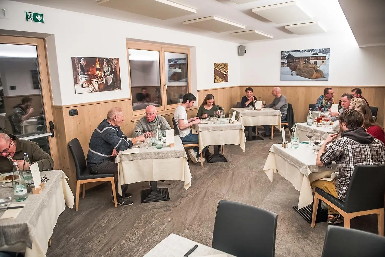 Hotel Le Alpi Ливиньо 3*,